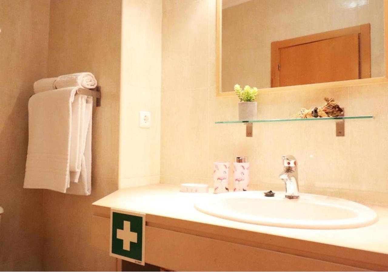 Apartamento T1 Flamingo - Portimao - 1,5 Km Da Praia Exterior photo